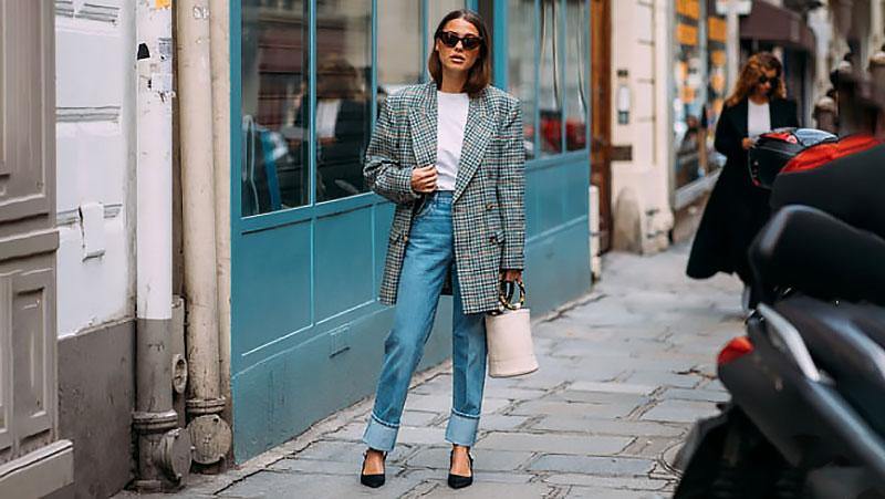 HOW TO WEAR MOM JEANS WITH STYLE - STYLORD