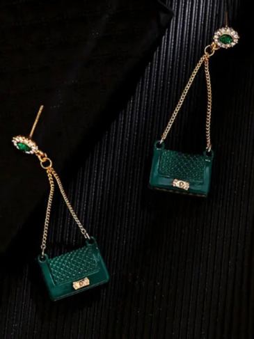 Creative Design Bag Style Tassel Earrings - Green Stylord