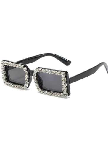 Diamond Fashion Small Frame Sunglasses - Black Stylord