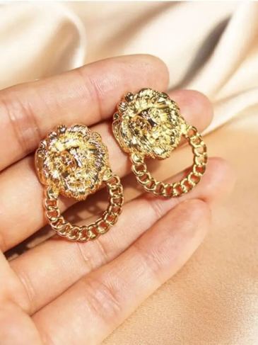 Fashion Geometric Round Lion Head Earrings - Gold Stylord