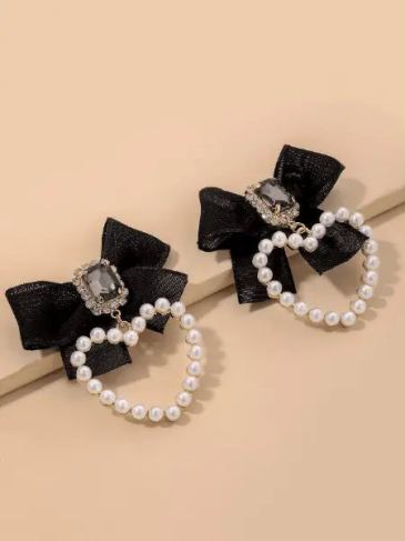 Faux Pearl Heart Decor Bow Earrings - Black Stylord