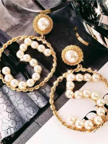 Five Shape Maxi Round Statement Earrings - White Stylord