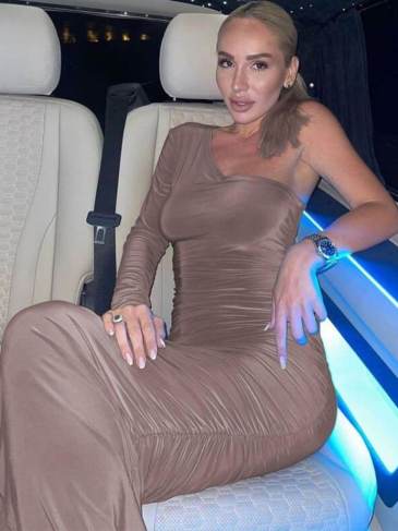 Ruched Inclined Shoulder Bodycon Maxi Dress - Brown / s Stylord