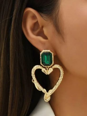 Serpentine Heart Decor Drop Earrings - Green Stylord