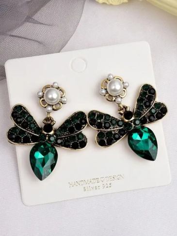 Trendy Rhinestone Bee Design Luxury Earrings - Green Stylord