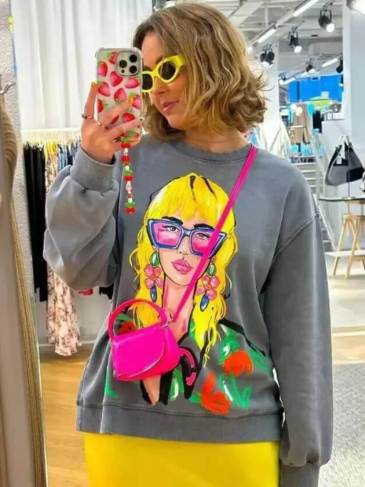 Cartoon Print O-Neck Long Sleeve T-Shirt
